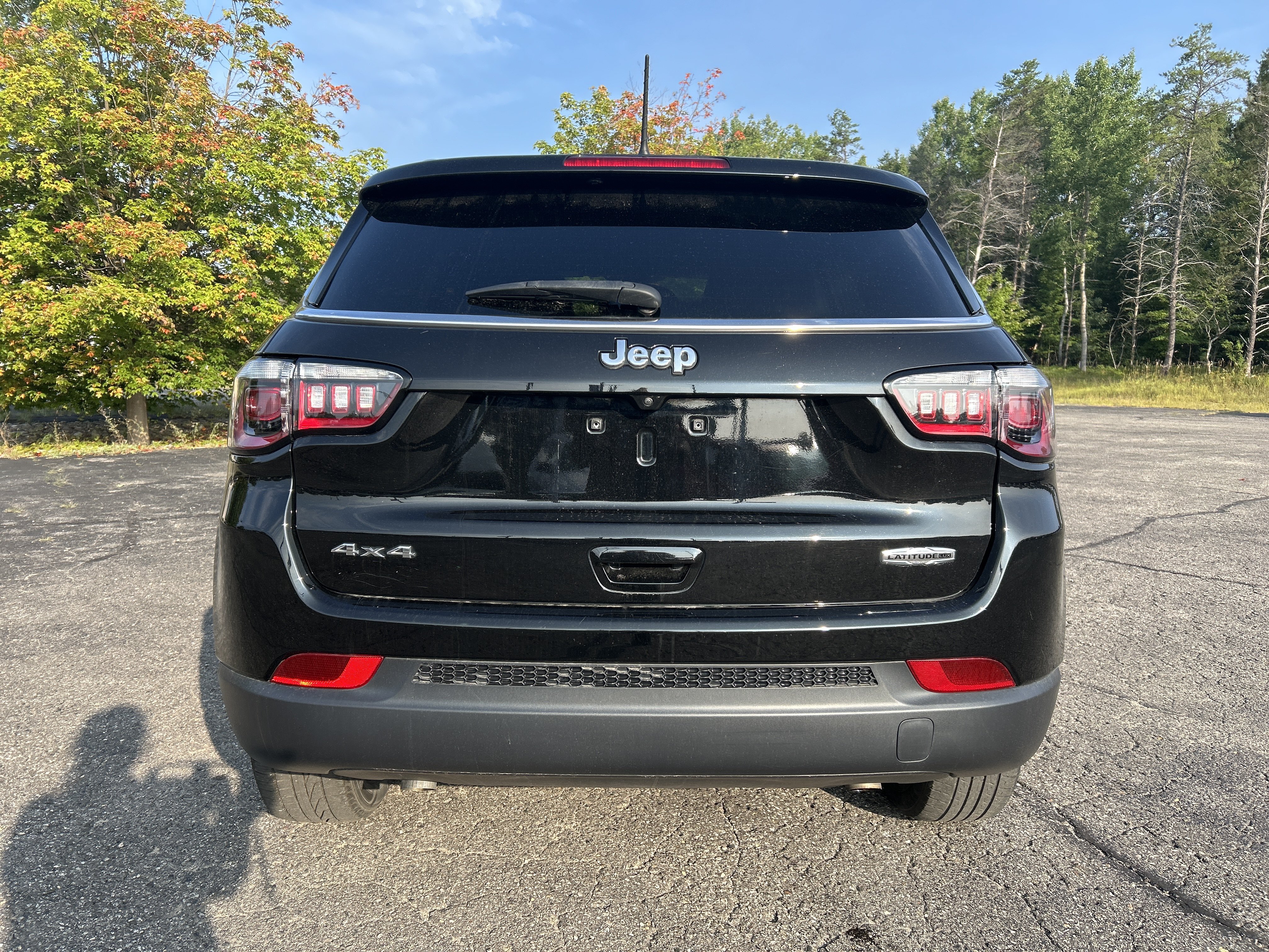 Used 2023 Jeep Compass Latitude AWD/4WD image 5