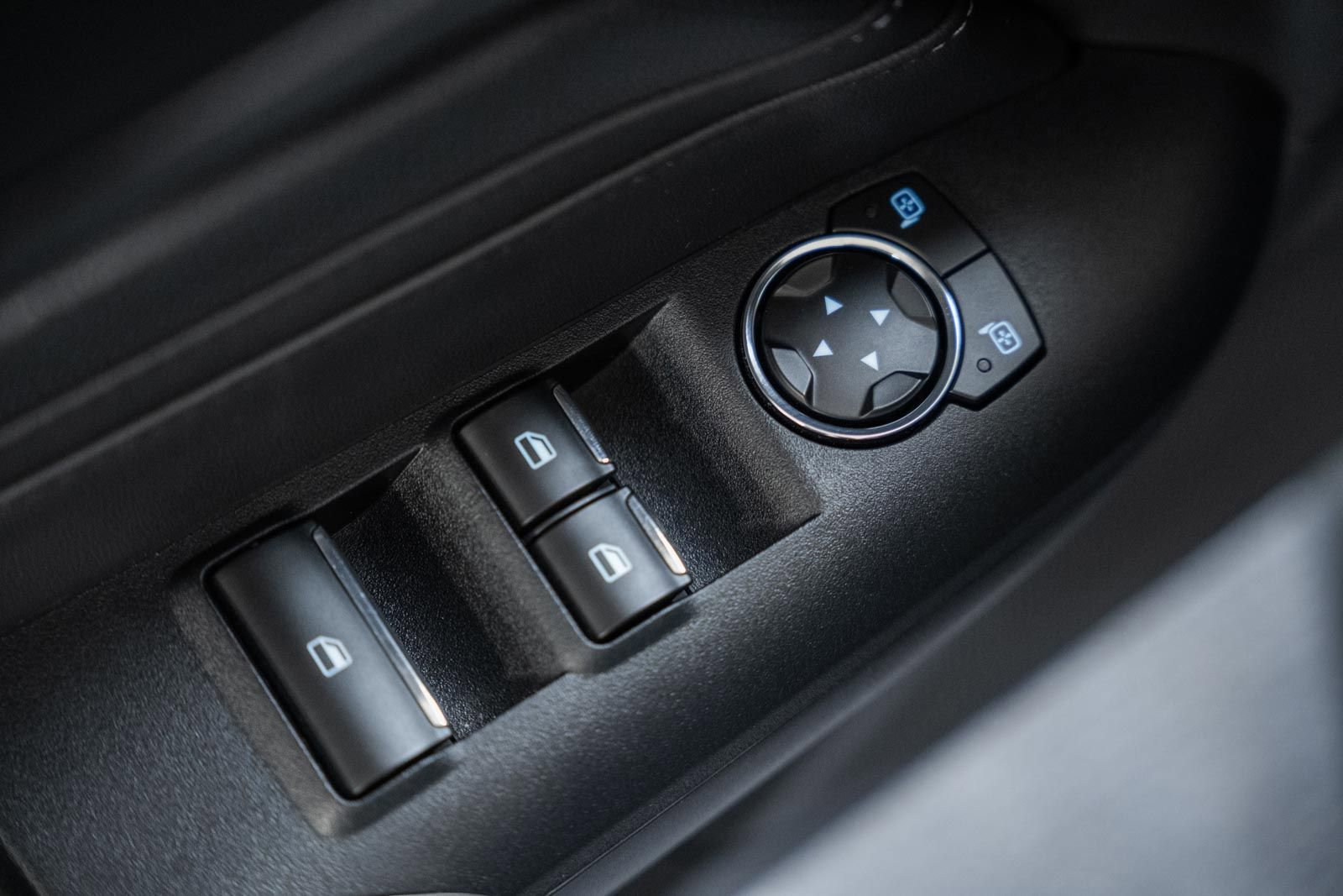 Certified 2025 Ford Mustang Premium w/ Wheel & Stripe Package image 39