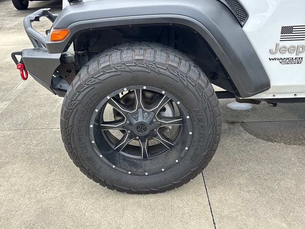 Used 2018 Jeep Wrangler Unlimited Sport S AWD/4WD image 11