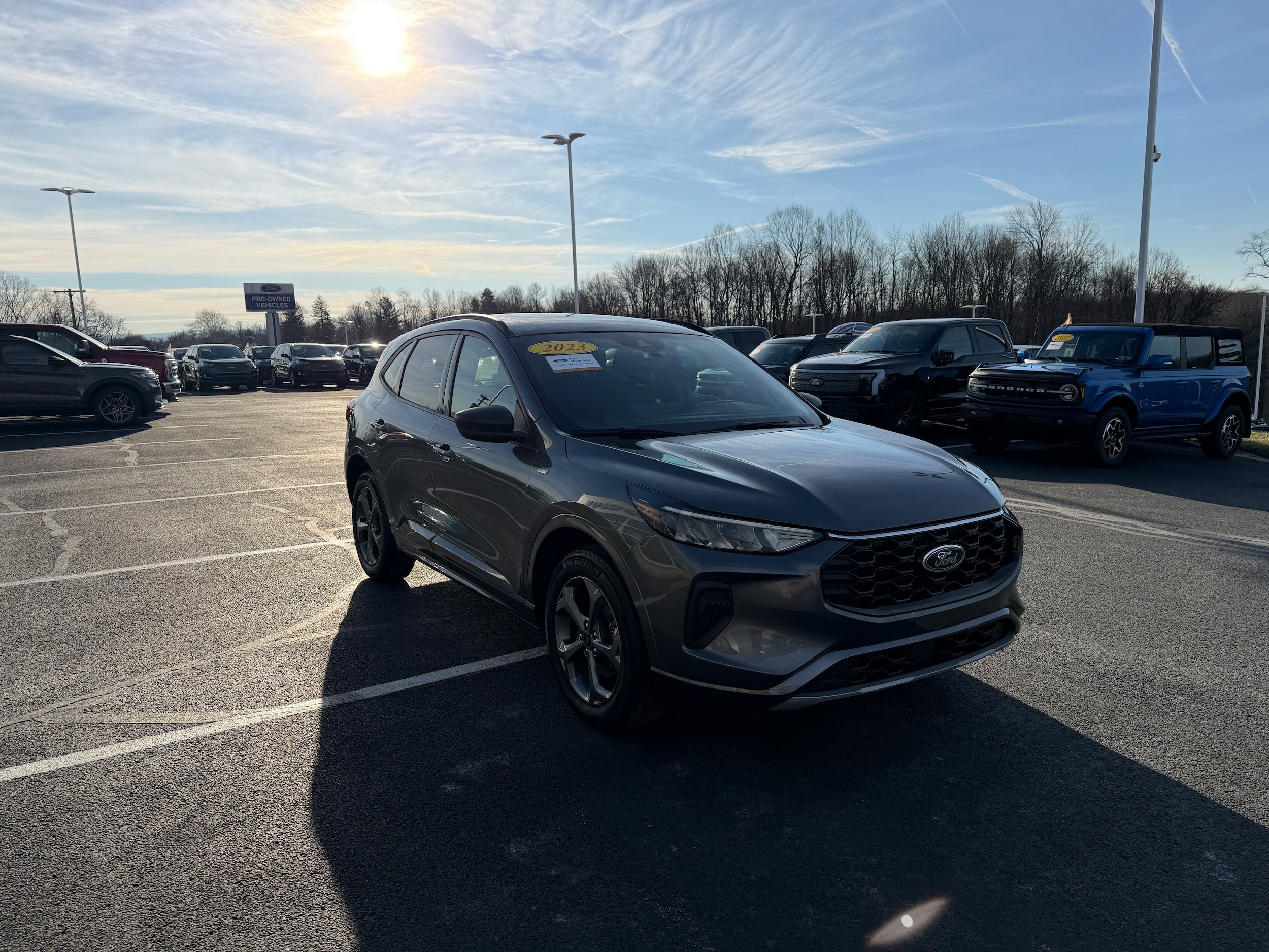 Certified 2023 Ford Escape ST-Line w/ Tech Pack #1 AWD/4WD image 3