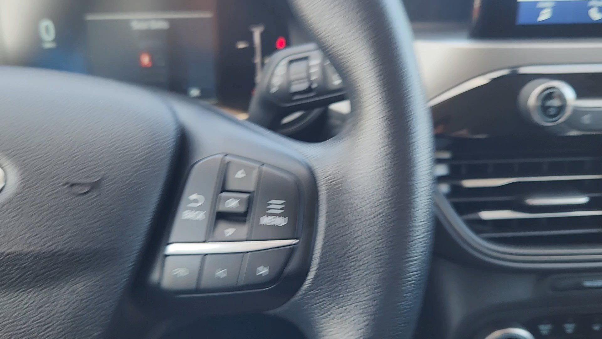 Certified 2025 Ford Escape Active AWD/4WD image 13