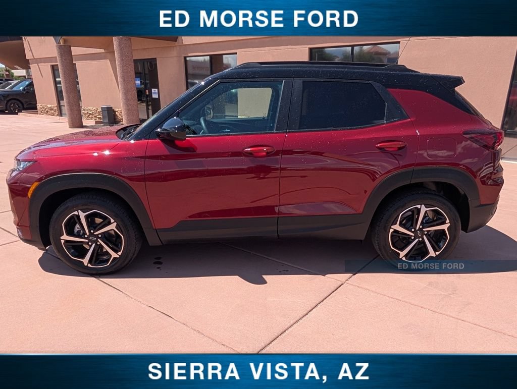 Used 2023 Chevrolet TrailBlazer RS w/ Convenience Package FWD image 2
