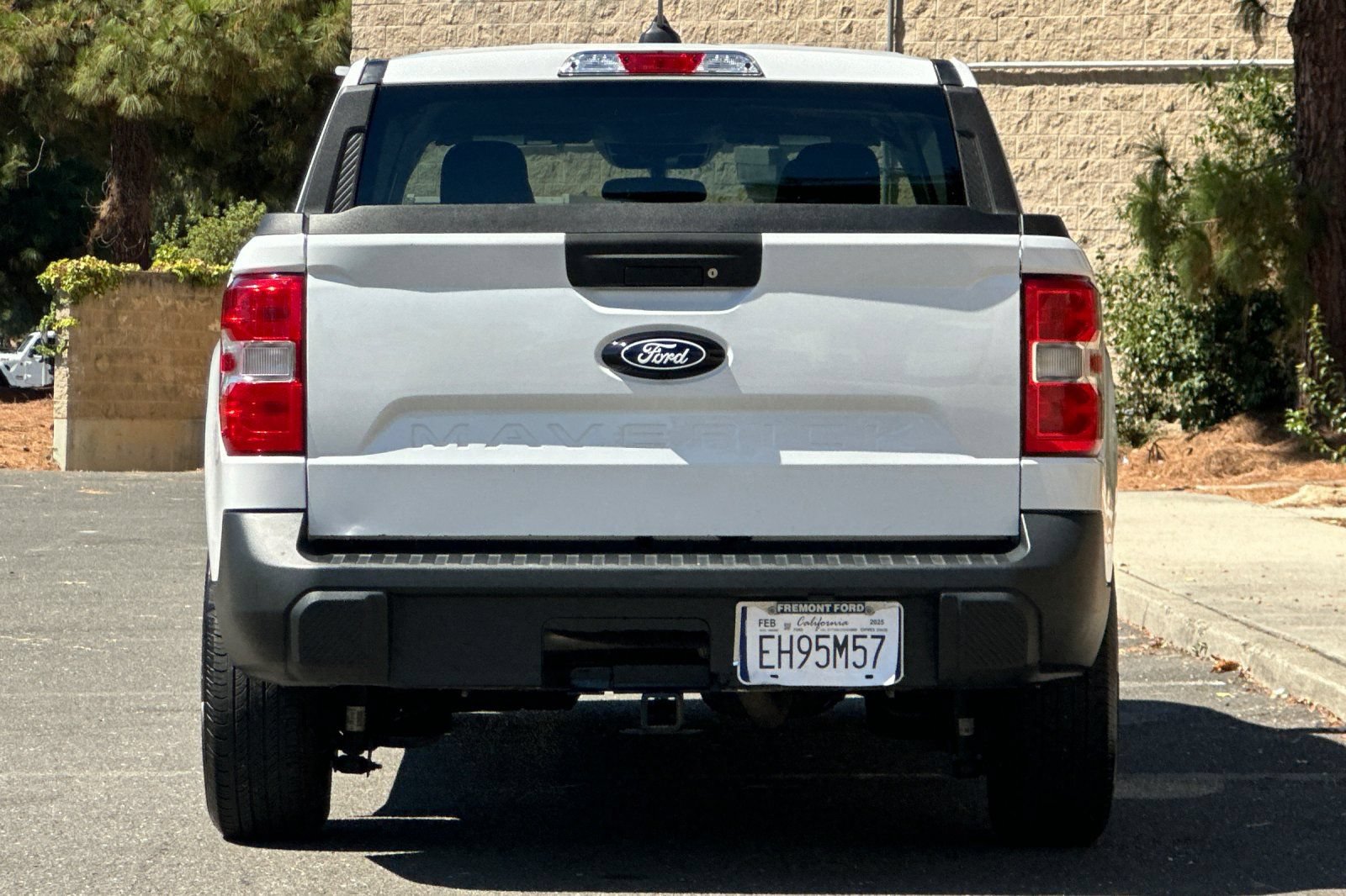 Certified 2025 Ford Maverick XL FWD image 4