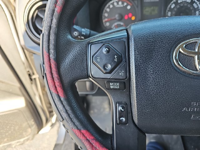 Used 2017 Toyota Tacoma SR AWD/4WD image 13