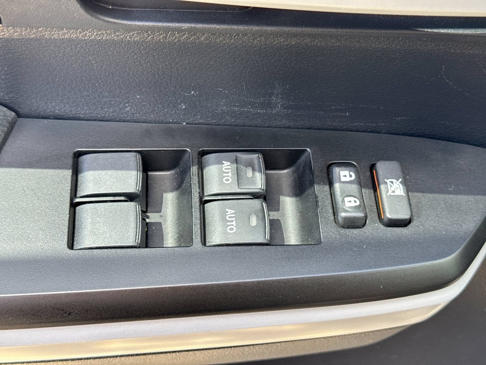 Used 2019 Toyota Tundra Limited w/ Limited Premium Package AWD/4WD image 22