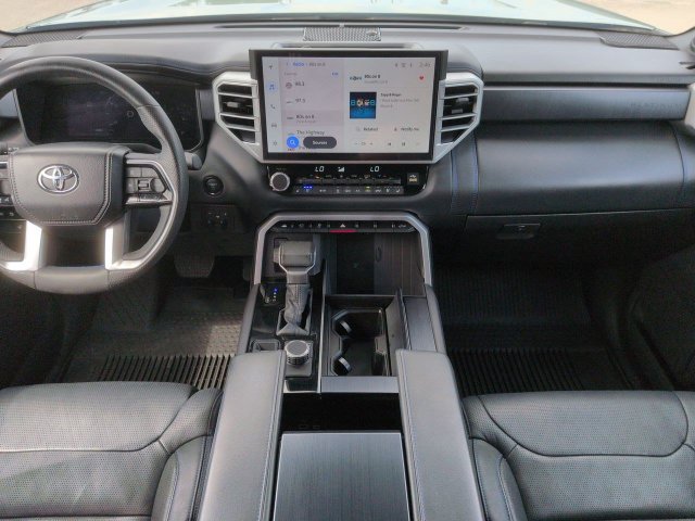Used 2025 Toyota Tundra Platinum AWD/4WD image 15
