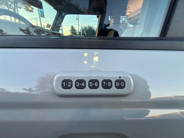 Certified 2023 Ford Bronco Wildtrak AWD/4WD image 17