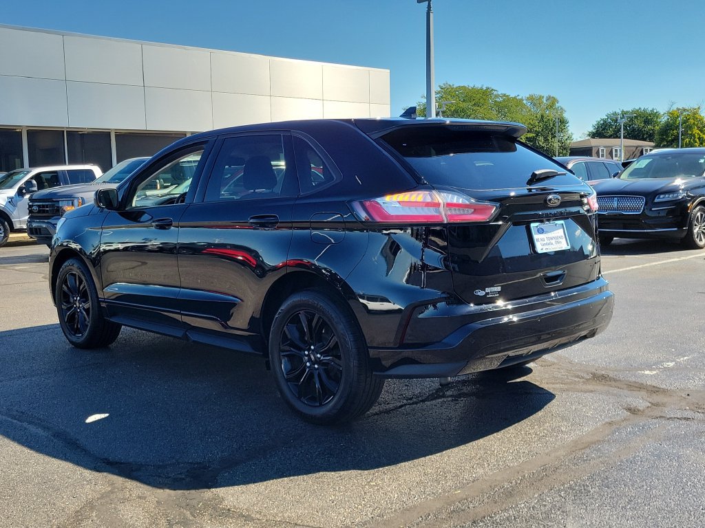 Certified 2024 Ford Edge SE w/ Black Appearance Package AWD/4WD image 6
