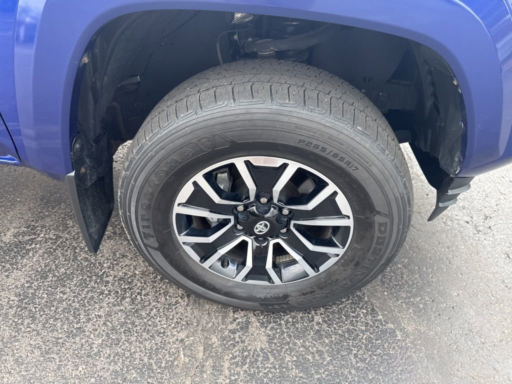 Used 2022 Toyota Tacoma TRD Sport w/ Technology Package AWD/4WD image 46