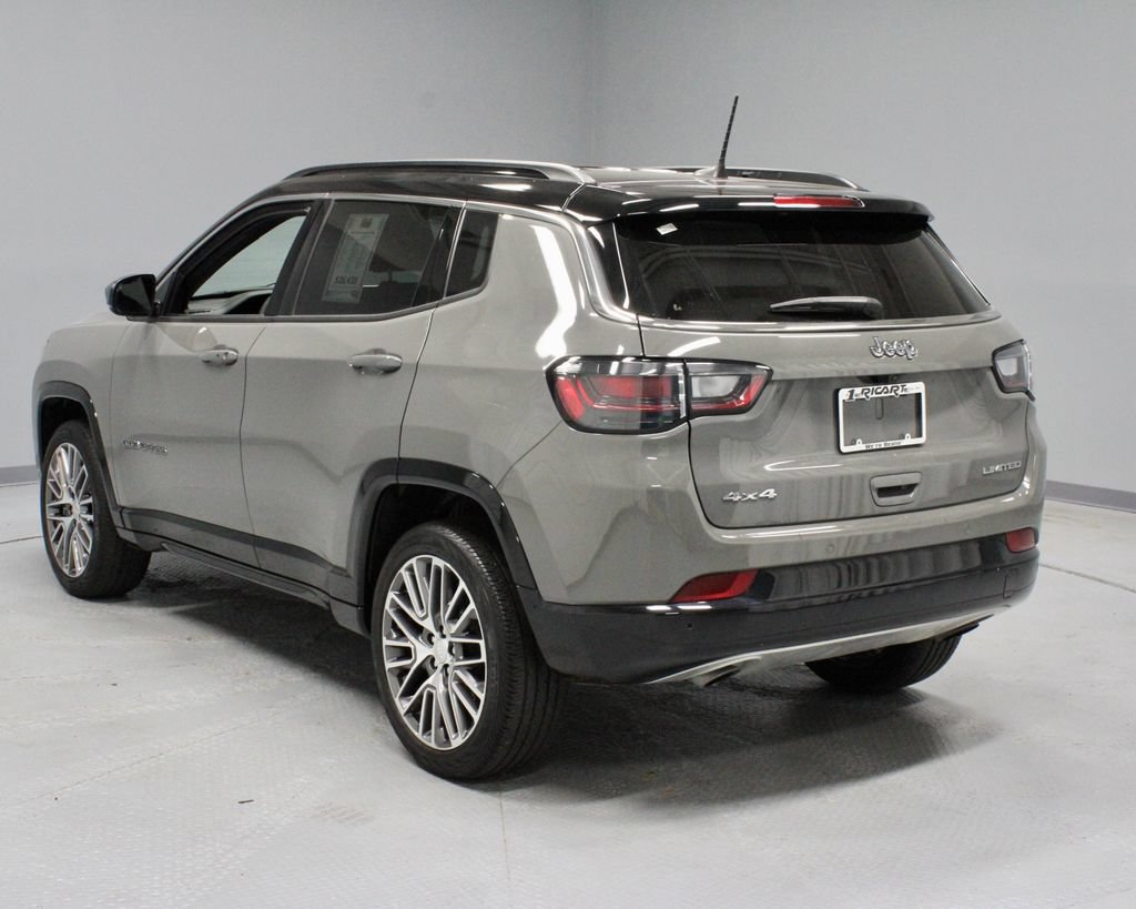Used 2023 Jeep Compass Limited w/ Elite Group AWD/4WD image 9