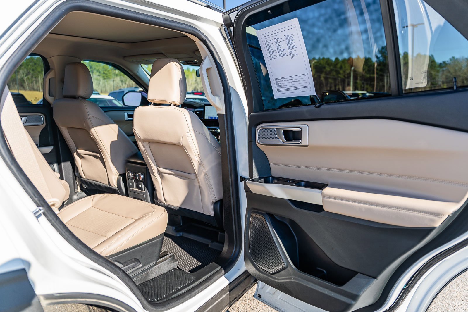 Certified 2023 Ford Explorer Limited w/ Equipment Group 301A image 13