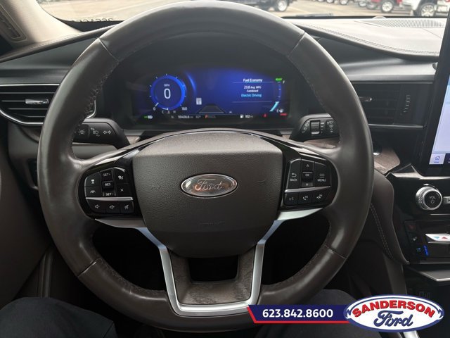 Certified 2023 Ford Explorer Platinum w/ Premium Technology Package RWD image 12