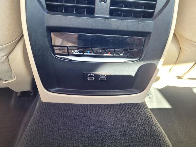 Used 2022 BMW 330i Sedan w/ M Sport Package image 14