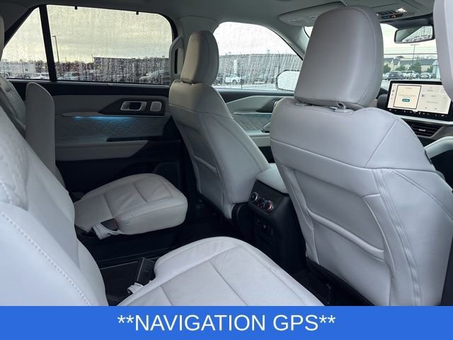 Certified 2025 Ford Explorer Platinum w/ Ultimate Package image 13