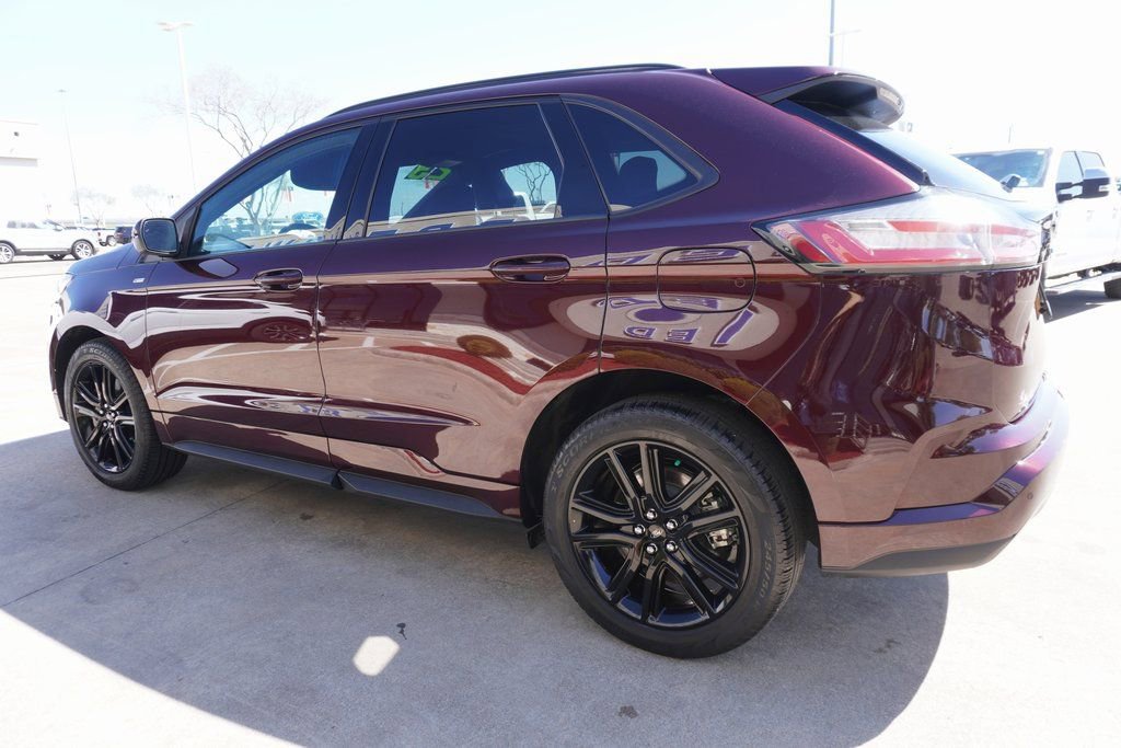 Certified 2023 Ford Edge ST-Line AWD/4WD image 4