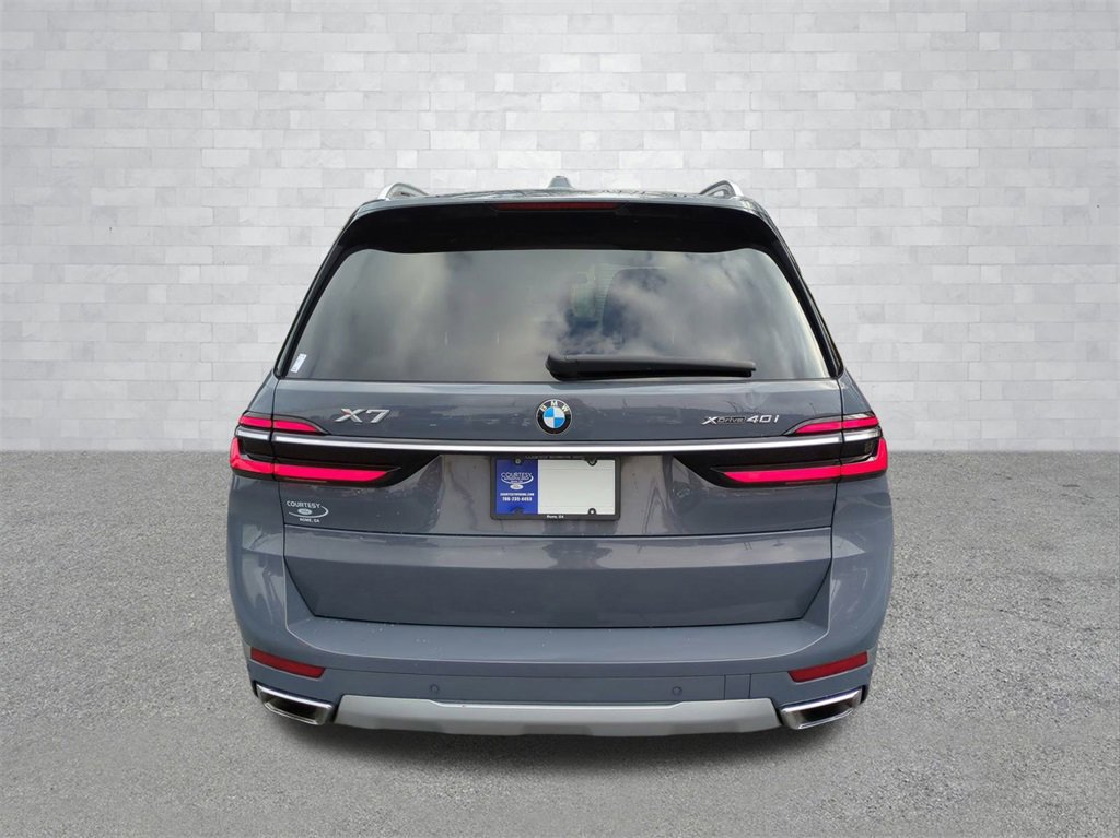 Used 2023 BMW X7 xDrive40i w/ Executive Package image 4