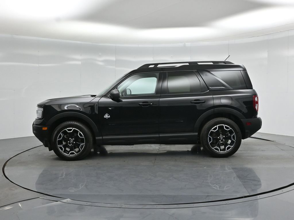 Certified 2025 Ford Bronco Sport Outer Banks w/ Outer Banks Tech Package+ AWD/4WD image 31