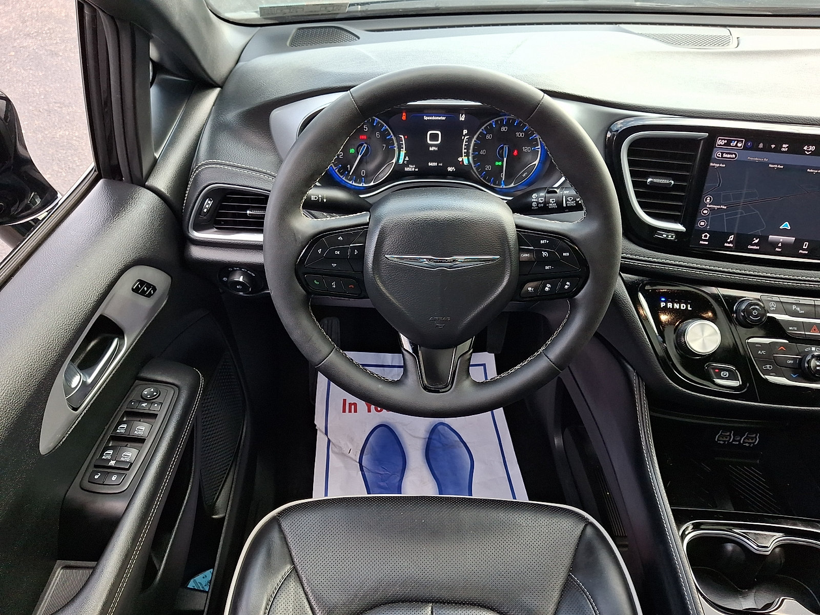 Used 2025 Chrysler Pacifica Limited FWD image 14