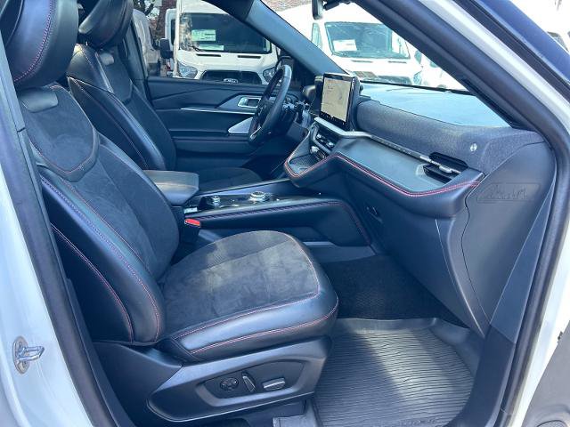 Certified 2025 Ford Explorer ST AWD/4WD image 21