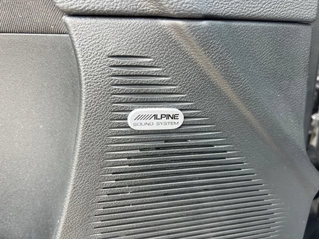 Used 2022 Dodge Challenger SXT w/ Driver Convenience Group RWD image 8