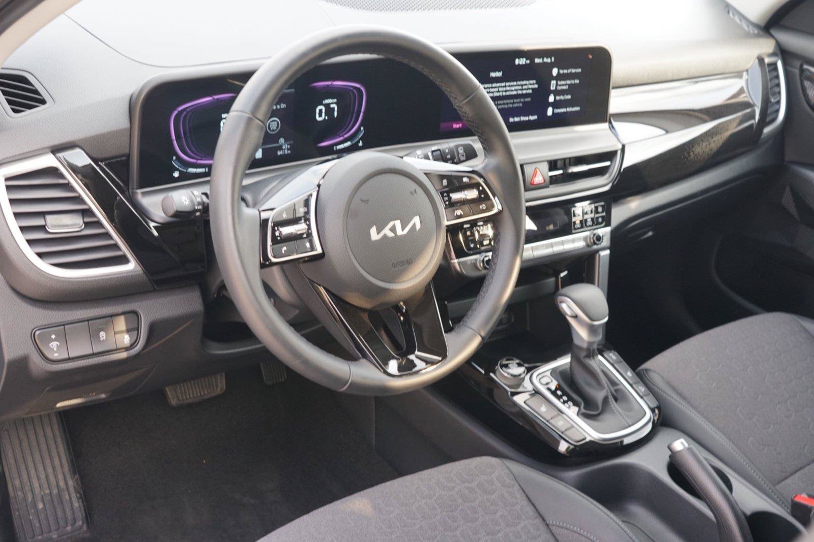 Used 2025 Kia Seltos S AWD/4WD image 9