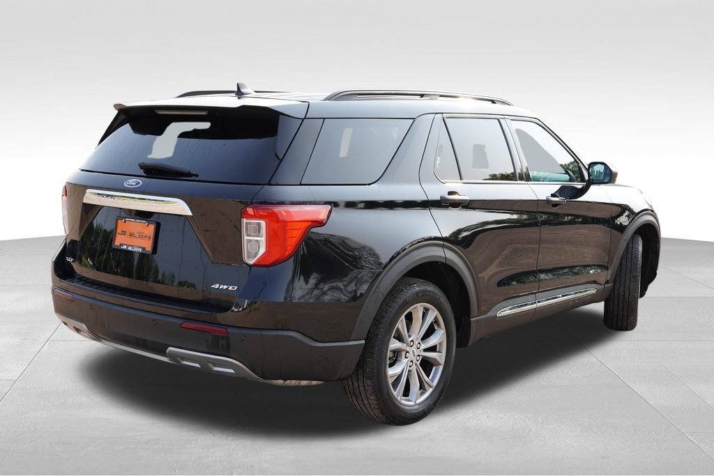 Certified 2024 Ford Explorer XLT w/ Equipment Group 202A AWD/4WD image 5