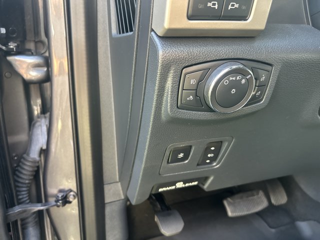 Certified 2022 Ford F350 Lariat w/ Lariat Ultimate Package AWD/4WD image 13