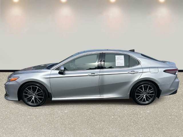 Used 2023 Toyota Camry XLE w/ Navigation Package FWD image 8