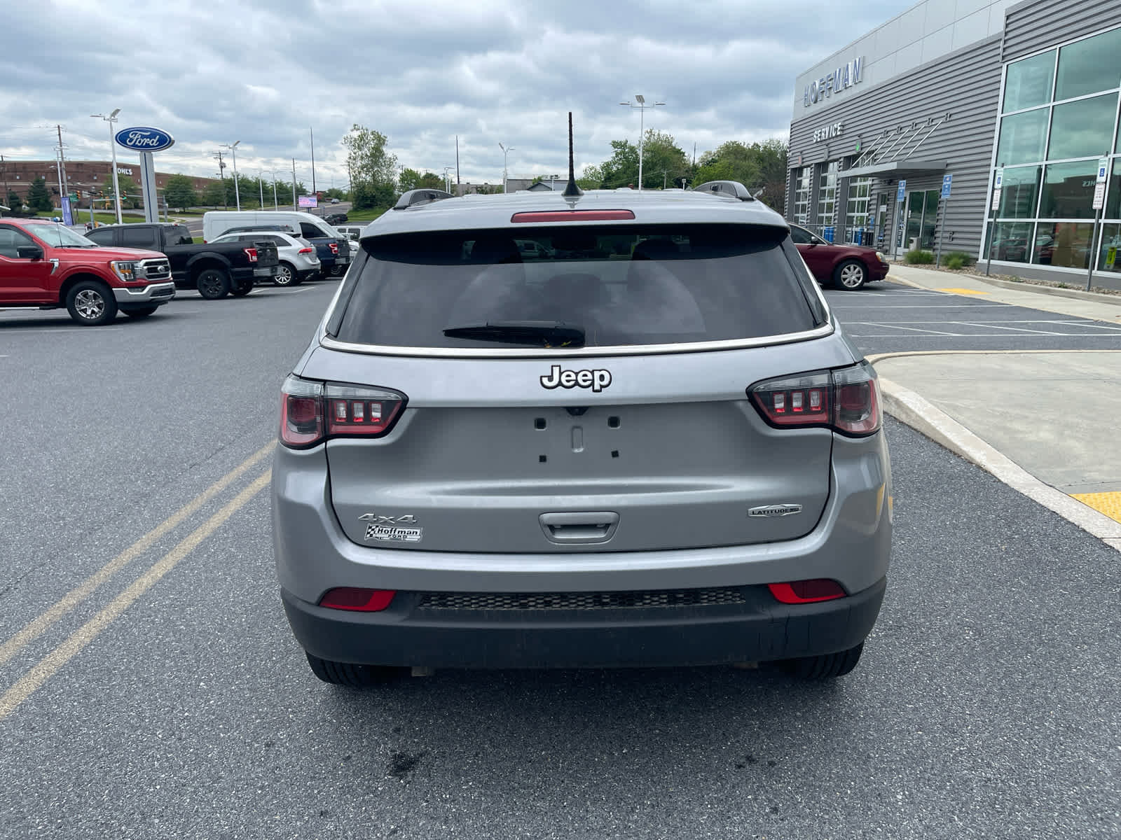 Used 2023 Jeep Compass Latitude AWD/4WD image 4