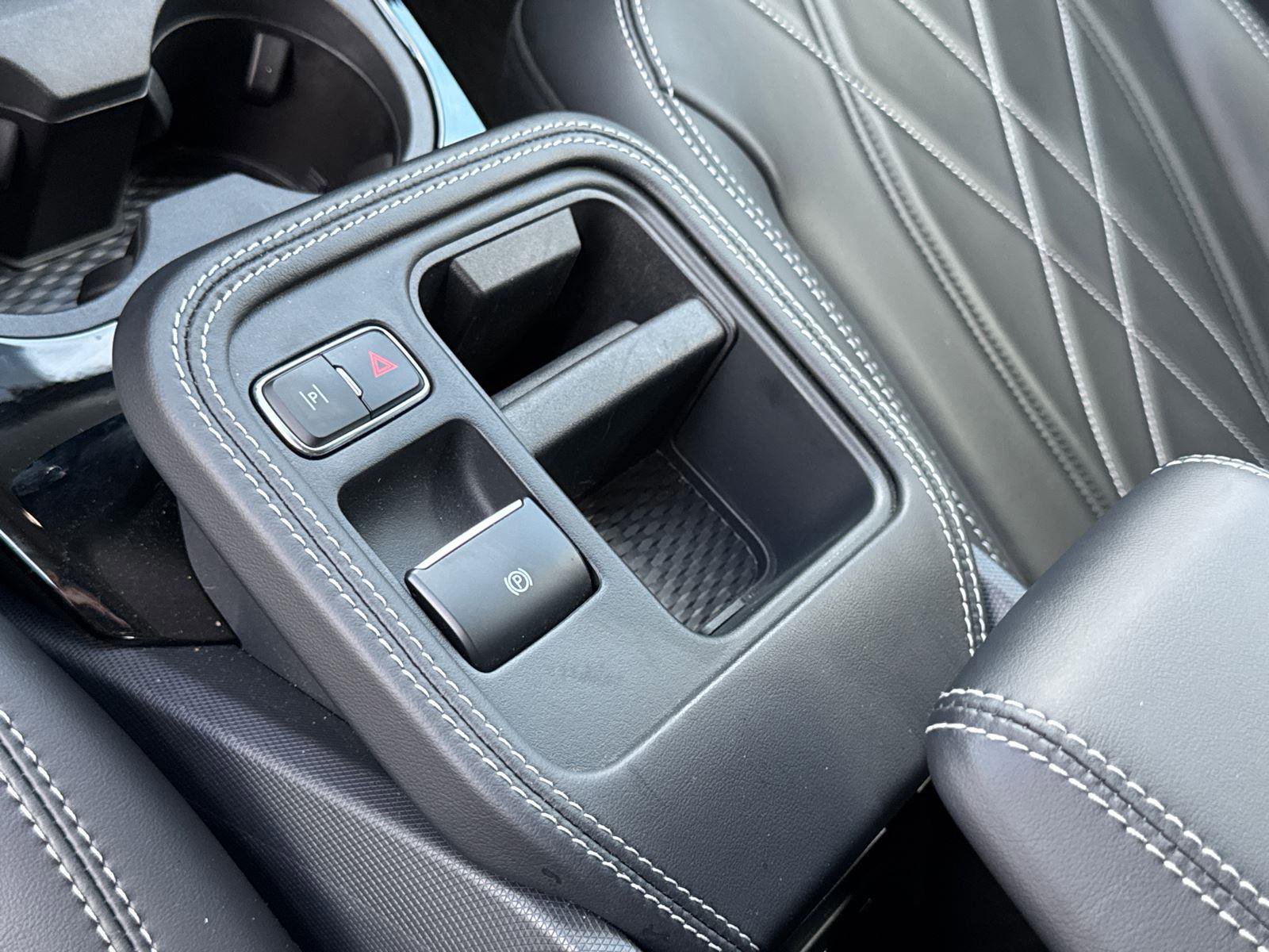 Certified 2025 Ford Mustang Mach-E Select image 29