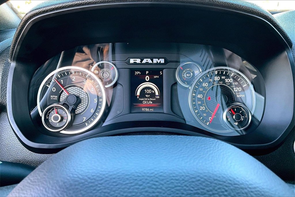 Used 2024 RAM 2500 Tradesman w/ Chrome Appearance Group image 21