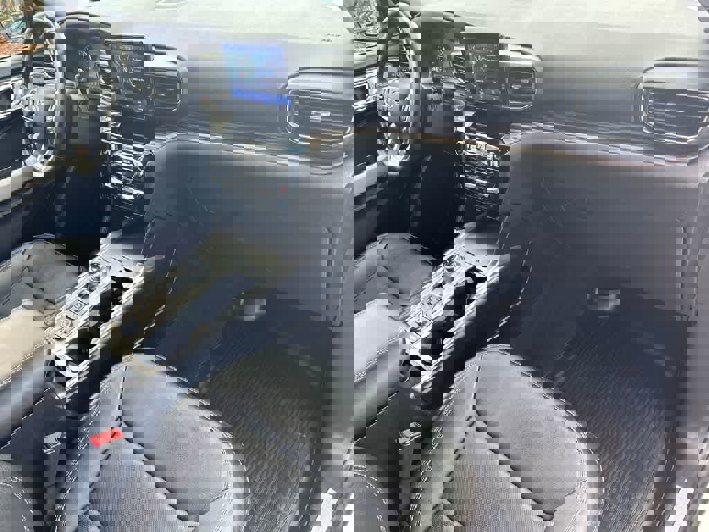 Certified 2022 Ford Explorer Limited w/ Hybrid Equipment Group 310A image 13