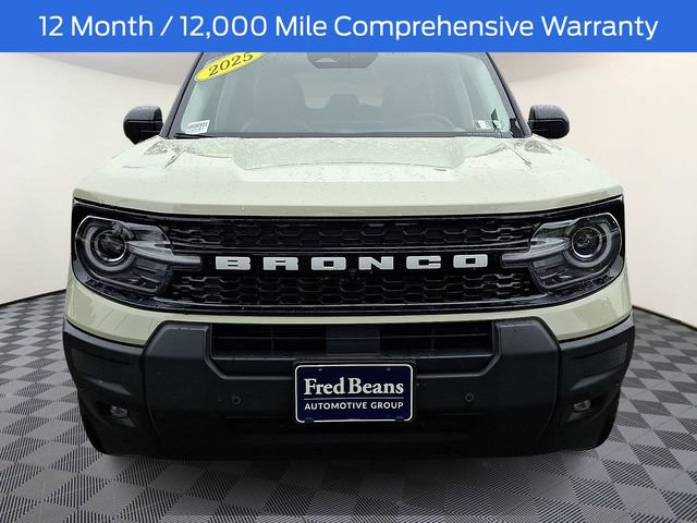 Certified 2025 Ford Bronco Sport Outer Banks w/ Outer Banks Tech Package+ AWD/4WD image 2