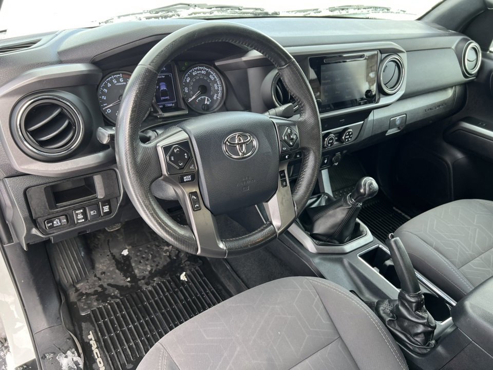 Used 2019 Toyota Tacoma TRD Off-Road image 21