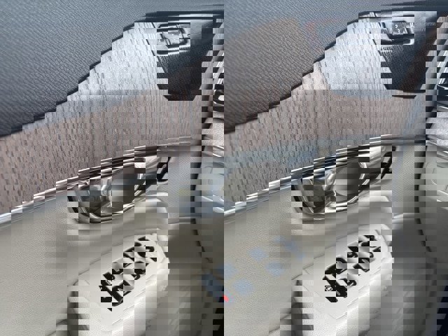 Used 2023 Volvo XC90 T8 Plus w/ Protection Package Premier image 26