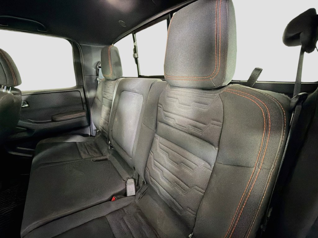 Used 2024 Nissan Frontier PRO-4X w/ Pro Convenience Package AWD/4WD image 25