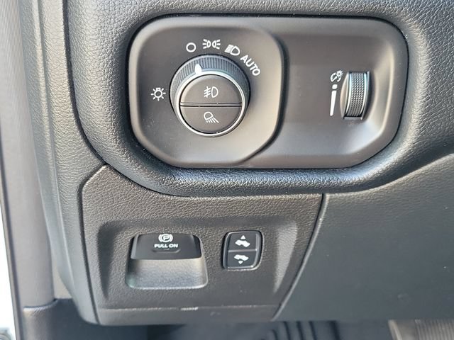 Used 2022 RAM 1500 Big Horn RWD image 31