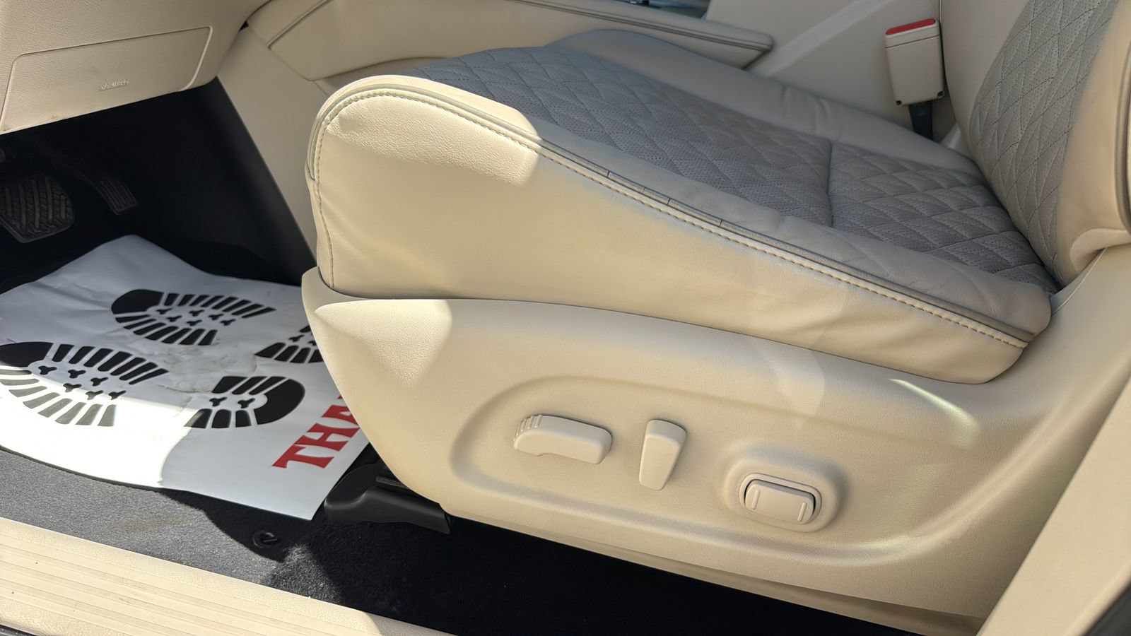 Used 2019 Nissan Murano Platinum w/ Cargo Package FWD image 10