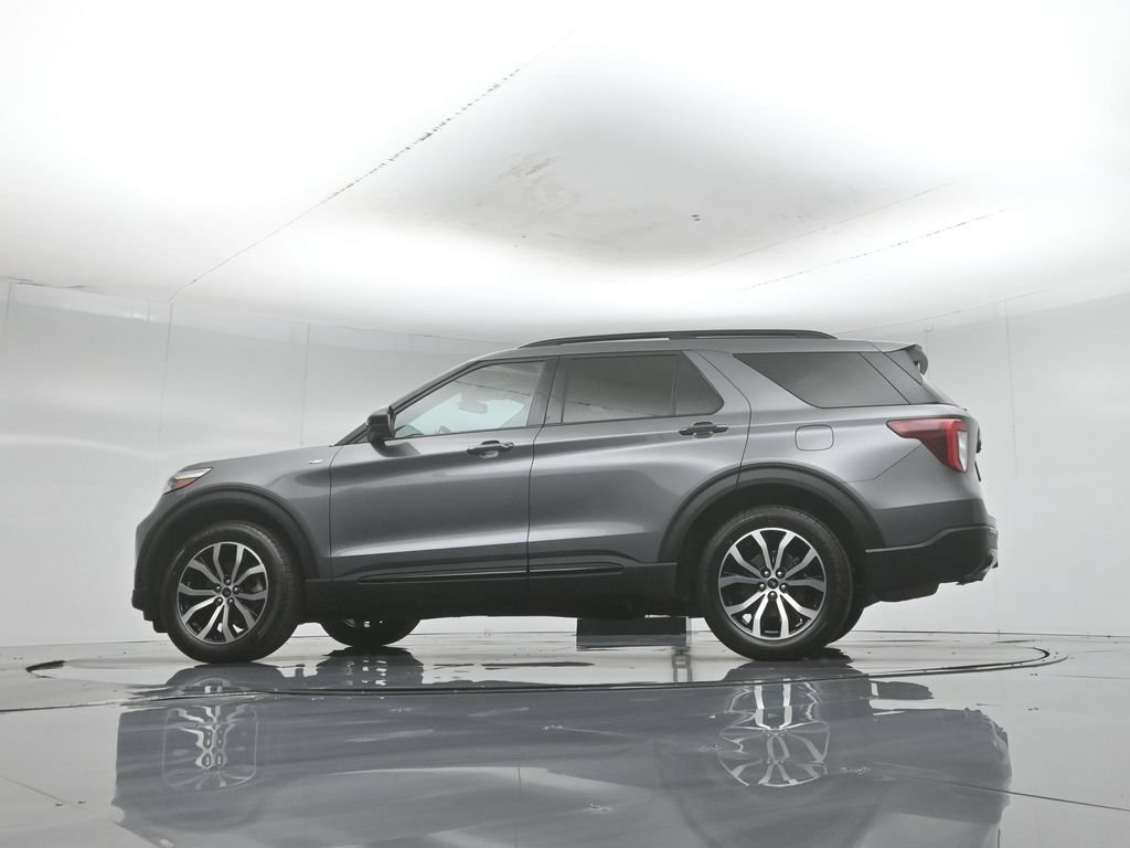 Certified 2022 Ford Explorer ST-Line w/ Class IV Trailer Tow Package AWD/4WD image 52