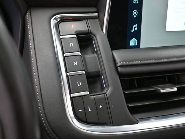 Used 2023 Chevrolet Suburban Z71 w/ Luxury Package image 25