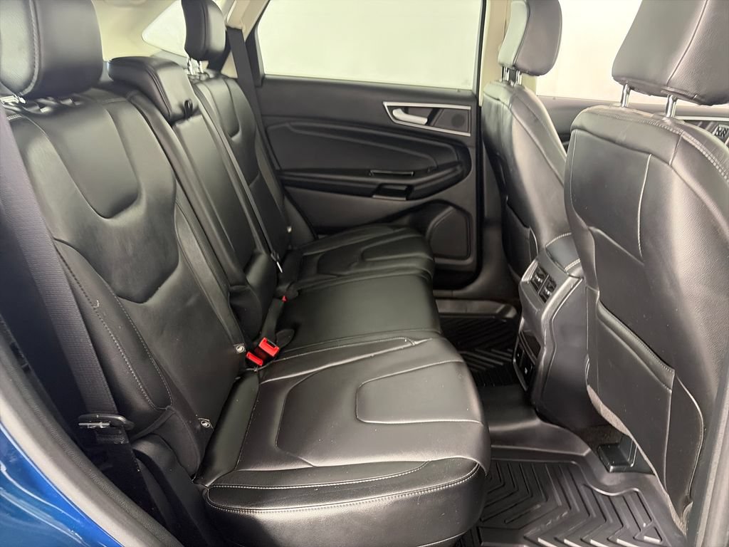 Certified 2020 Ford Edge Titanium AWD/4WD image 29