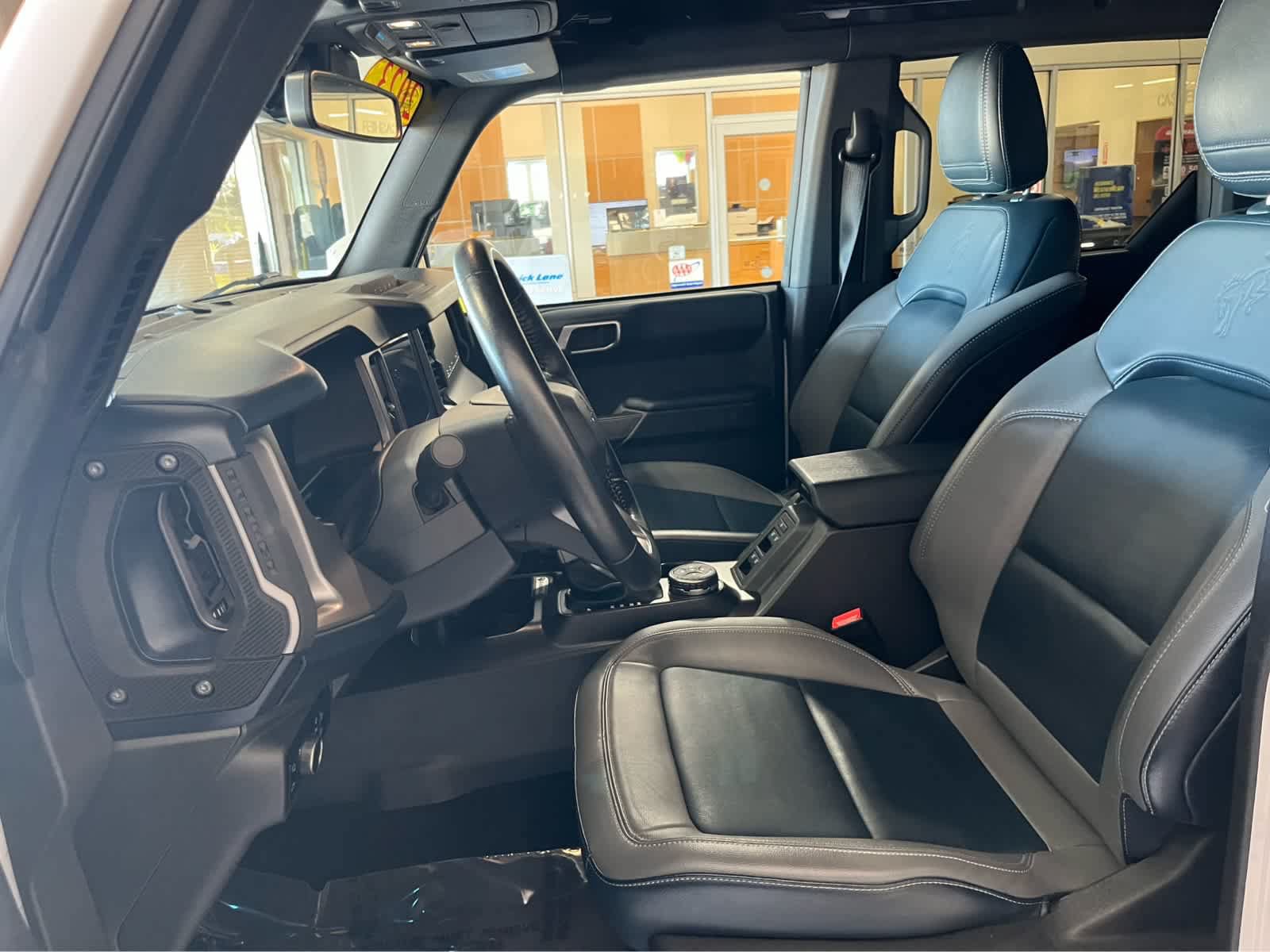 Certified 2023 Ford Bronco Outer Banks w/ Sasquatch Package AWD/4WD image 7