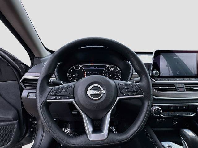 Used 2023 Nissan Altima 2.5 SV AWD/4WD image 10