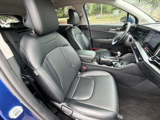 Used 2023 Kia Sportage EX FWD image 29