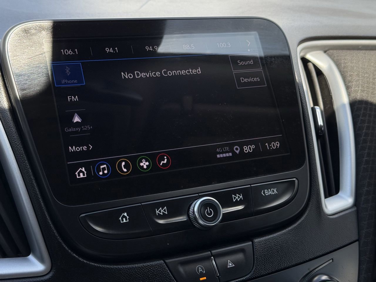 Used 2024 Chevrolet Malibu LT image 16