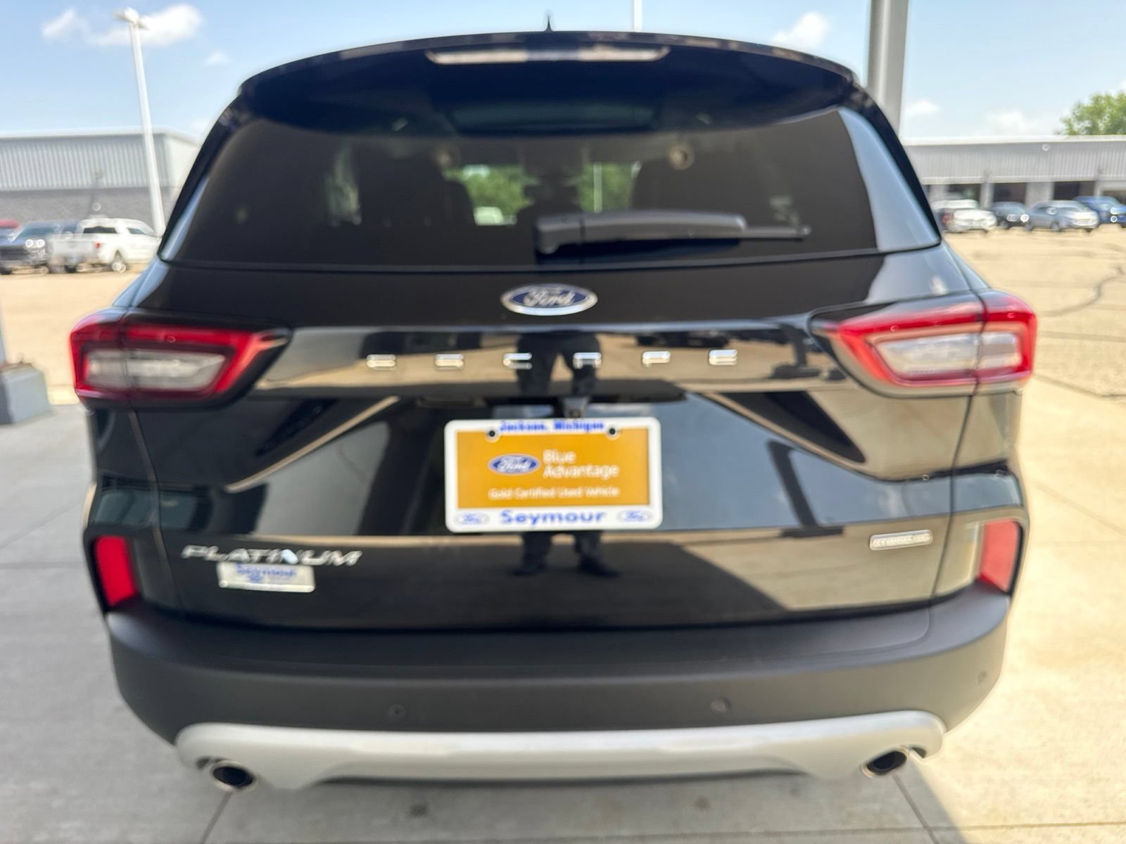 Certified 2023 Ford Escape Platinum w/ Premium Technology Package AWD/4WD image 6