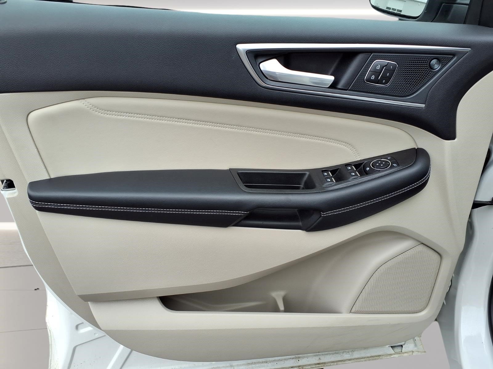 Certified 2024 Ford Edge Titanium AWD/4WD image 13