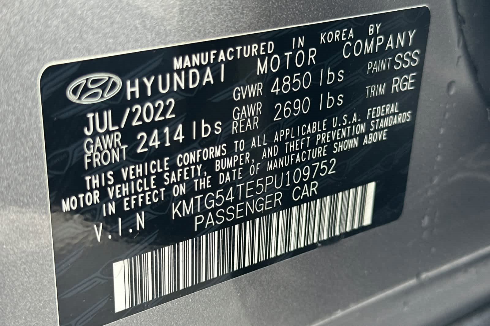 Used 2023 Genesis G70 3.3T w/ Sport Prestige Package image 29