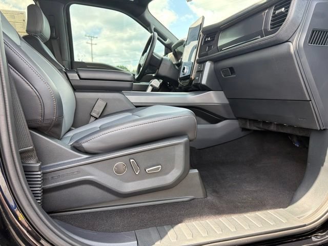 Certified 2025 Ford F150 Lightning Lariat AWD/4WD image 17