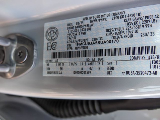 Certified 2025 Ford Escape Platinum AWD/4WD image 34
